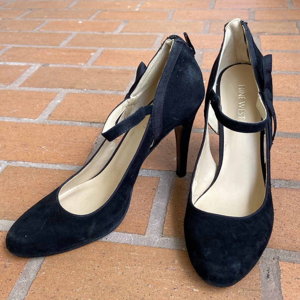 High heel shoes 4” heel by Nine West size 8.5